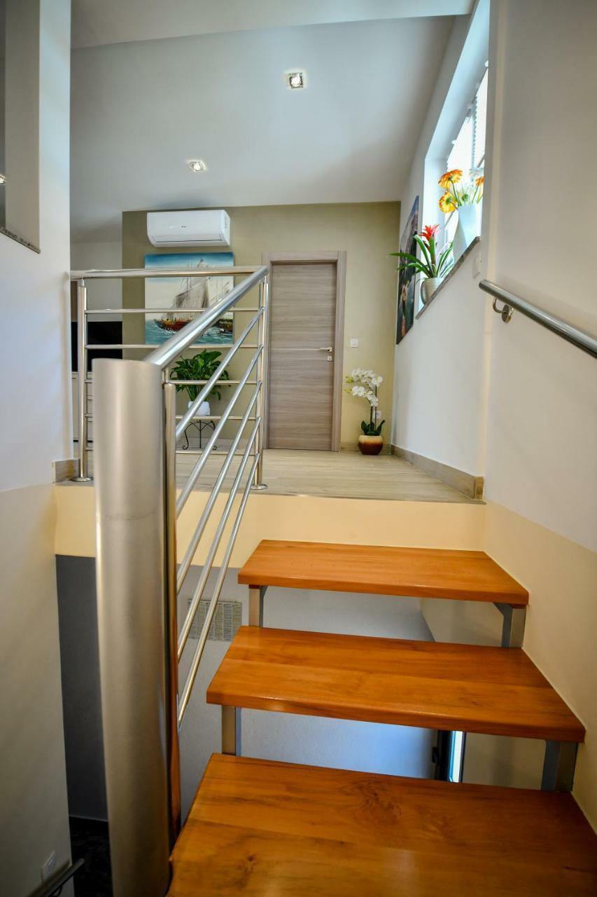 Cambi Lux Apartment Otok  Екстер'єр фото