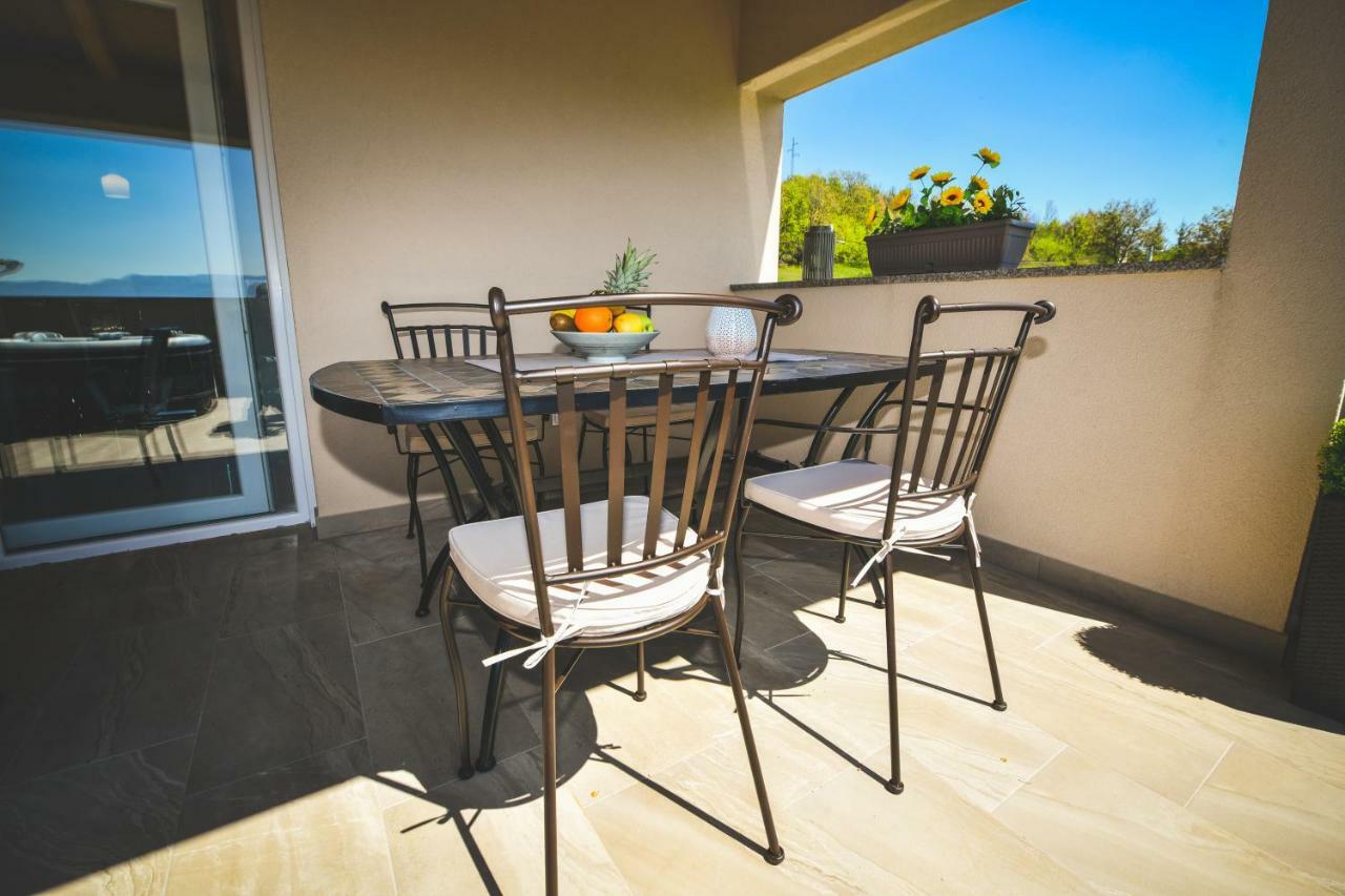 Cambi Lux Apartment Otok  Екстер'єр фото